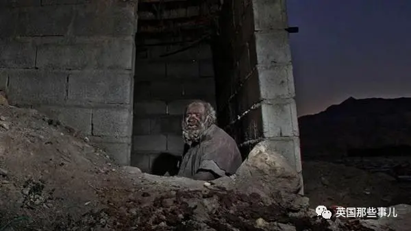 “全球最脏的人”终于洗了67年来第一个澡，结果，洗完就去世了……