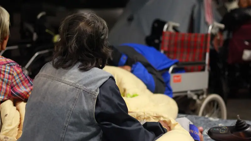 香港女性无家者：城市街角的“隐身人”