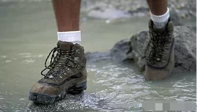 菜鸟必知的4个野外求生知识！ 